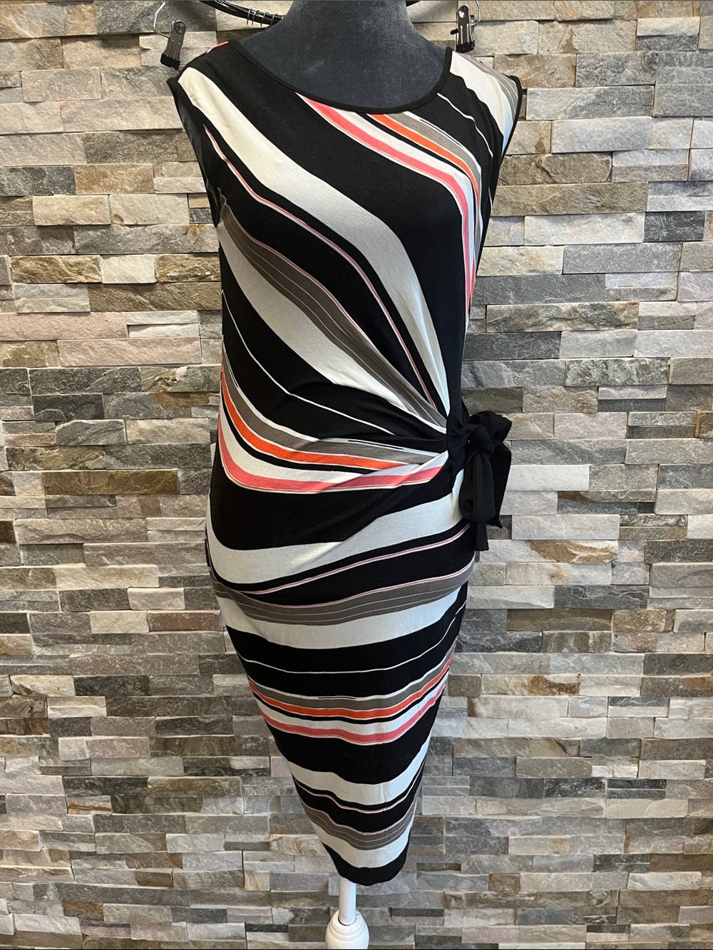 Lucy & Laurel Black Multicolor Striped Tie-Waist Sheath Dress